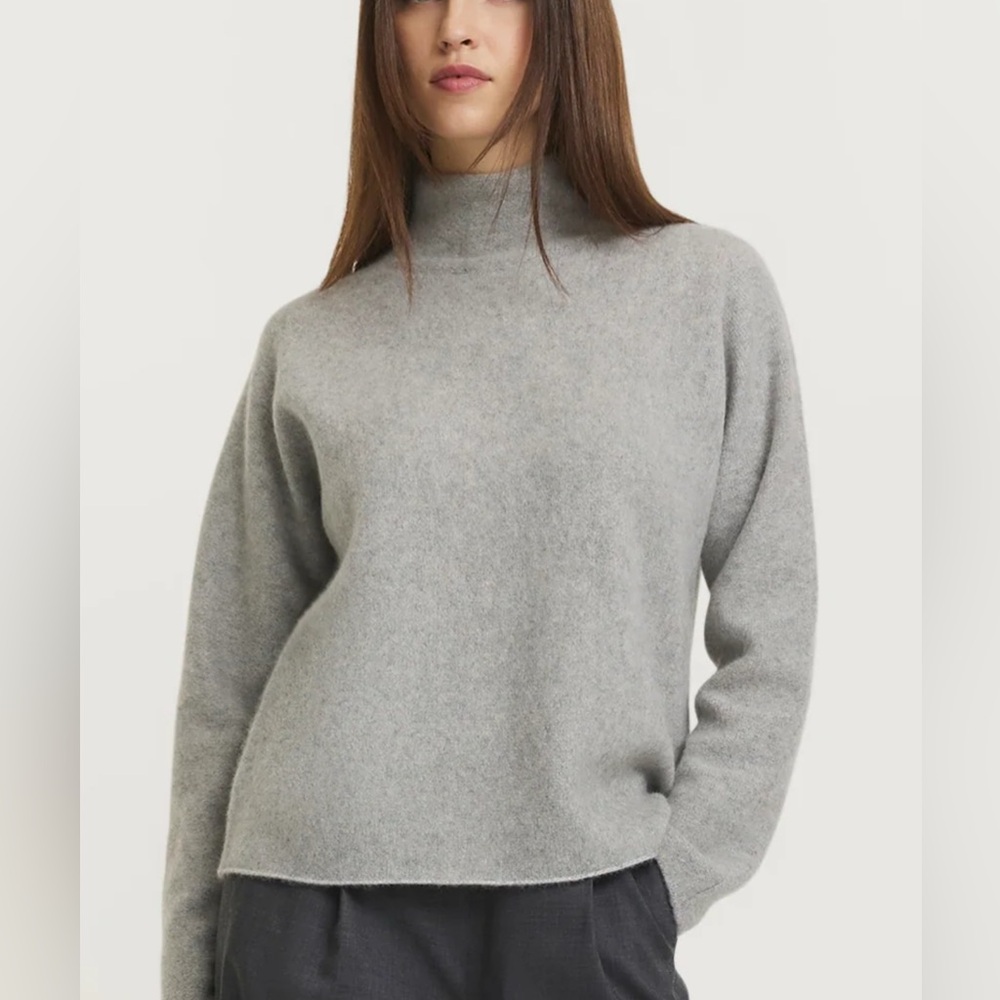 Vince cashmere Light Gray Women's Crew Neck Sweater